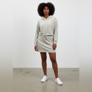 NWT Juicy Sz 2 XL Women's Light Gray Zip Up Cropped Hoodie And Skirt Set